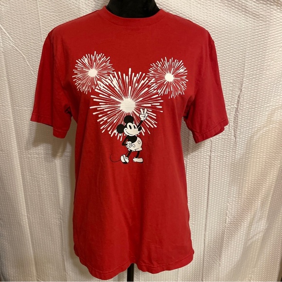 Disney  x A E red fireworks front & back graphics tee t-shirt women’s size small - Picture 1 of 6